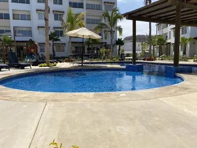 Piscina en o cerca de Nuevo Departamento con Excelente Ubicación y Muy Bonita Alberca - Residencial Almarena II