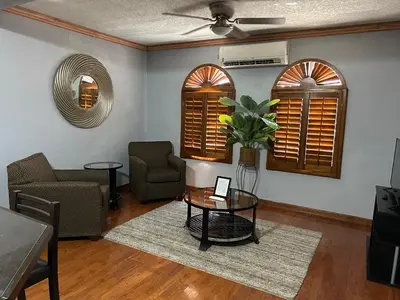 Zona de estar de Departamento totalmente equipado