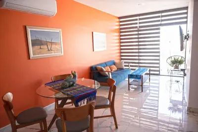 Zona de estar de New Luxury Condo