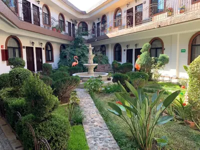 Jardín al aire libre en Hotel Los Arcos