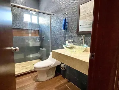 Un baño de Sábalo Country, 2BDR Condo