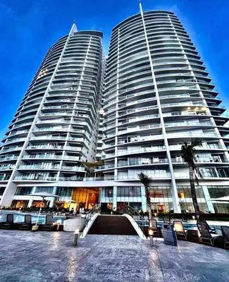 Edificio en el que se encuentra el apartamento