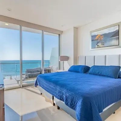 Hermoso Condo al Pie de la Playa Camino al Mar