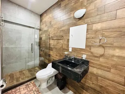 Un baño de Aleman 13, Centrico depa cerca de la playa