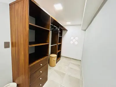 Un baño de Meson del capitan 9