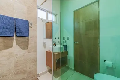 Un baño de LOFT El Azul en Centro Historico con Cama King