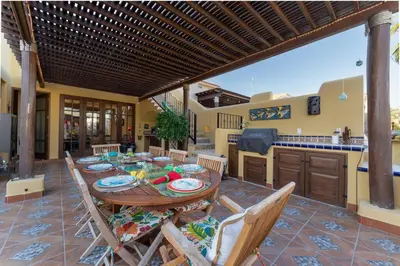 Plano de Wonderful 3 Bedrooms & 3 Bathrooms Home