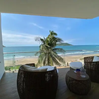 Camino al Mar Apartment Gold with Amazing View of the Ocean