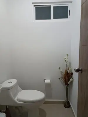Un baño de Departamento Planta Baja, A 1 Minuto de la playa.