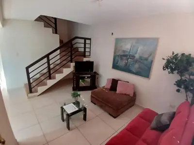 Zona de estar de Vivienda completa 2 plantas, y privada con acceso controlado