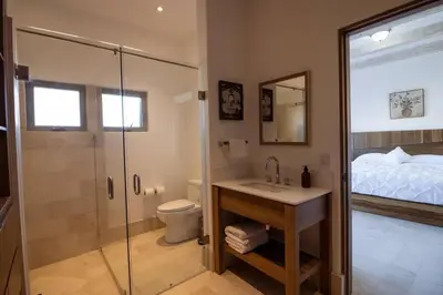 Un baño de Villa Parvada 6