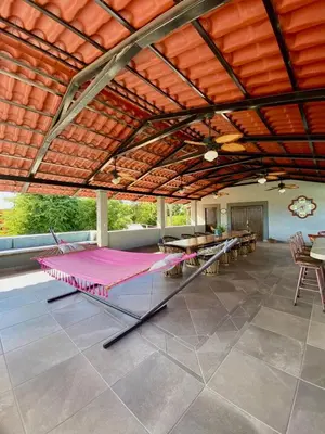 Instalaciones para jugar al ping pong en Studio Candelero en Loreto o alrededores