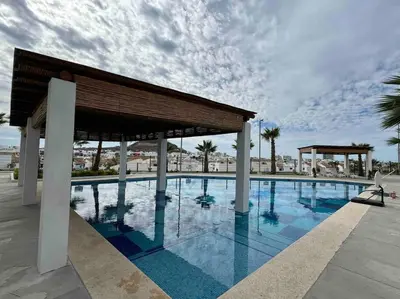 Piscina en o cerca de Departamento con alberca en Cerritos!