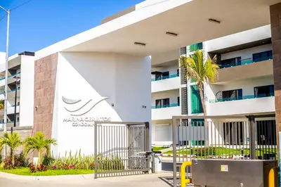Edificio en el que se encuentra el apartamento