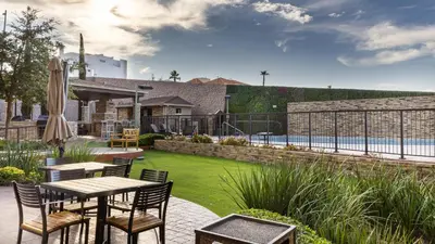 Piscina en o cerca de Staybridge Suites Chihuahua by IHG