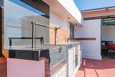 Una cocina o zona de cocina en Depa Ejecutivo Con Vista en Corazon de DGO
