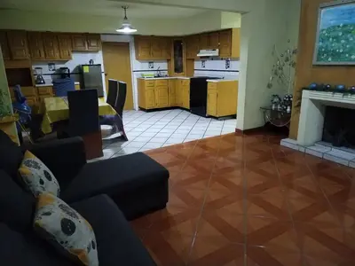 Una cocina o zona de cocina en Confortable vivienda entera La Casa Amarilla
