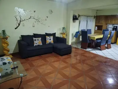 Zona de estar de Confortable vivienda entera La Casa Amarilla
