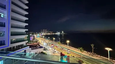 Plano de Espectacular Condo Vista al mar, a Pie de Malecón