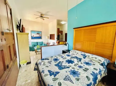 Cama o camas de una habitación en Meson del capitan 1 depa en el centro!