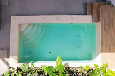 Piscina en o cerca de Relaxed Centrally Located 2BR 1BA Ideal Workspace
