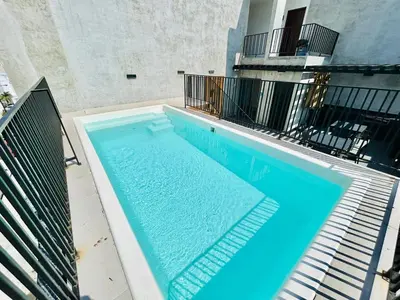 Piscina en o cerca de Departamento cerca del malecón y estadio venados