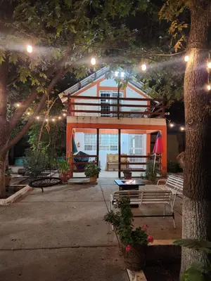 Jardín al aire libre en Encantadora Cabaña de Campo con Alberca Privada