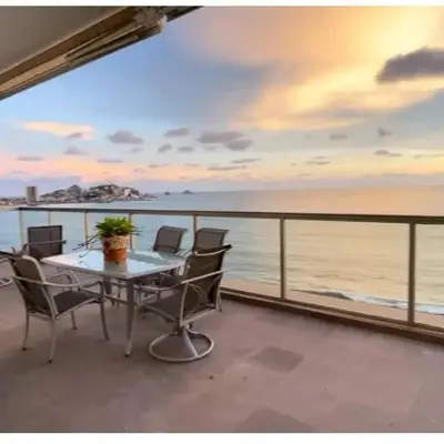 Ultimate Luxury - Ocean Front Penthouse