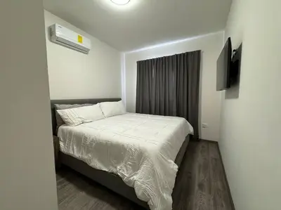 Cama o camas de una habitación en New home cozy and comfortable!