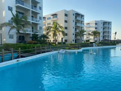 Piscina en o cerca de Vacacional Bluú Hábitat Lagoons