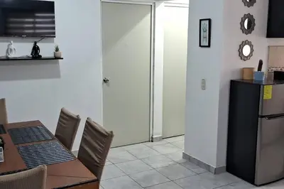 Una cocina o zona de cocina en Alojamiento cómodo en Lomas de San Isidro