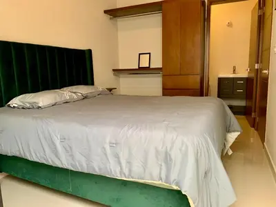 Plano de Departamento Familiar con Alberca - WiFi y AC