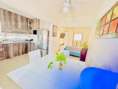 Una cocina o zona de cocina en Departamento 2 Habitaciones Cas Consulado Centenario