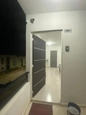 Plano de Departamento privado con piscina