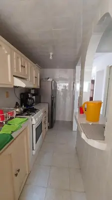 Una cocina o zona de cocina en Beach house with private pool and new ac