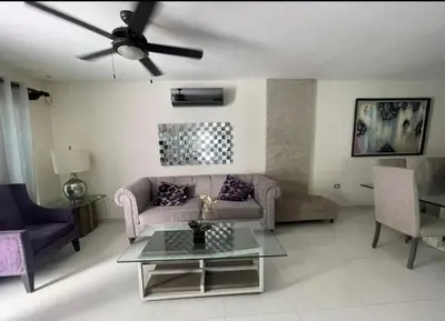 Zona de estar de Casa en renta cuarto