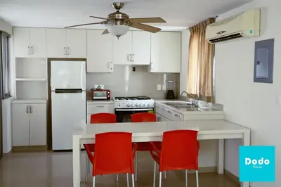 Una cocina o zona de cocina en Torre con alberca a 1 cuadra de la playa