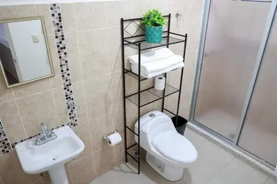 Un baño de Casa Bonita y Amplia