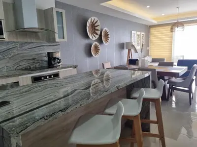 Una cocina o zona de cocina en Sunset en Malecon de Mazatlan!