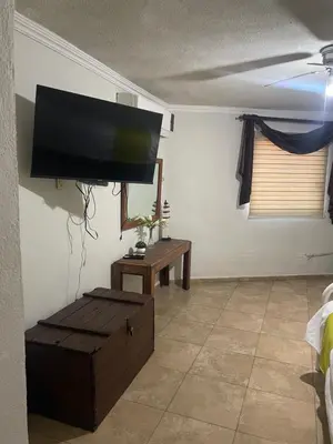 Una televisión o centro de entretenimiento en Departamento 1 tecalai San Carlos, Sonora, México