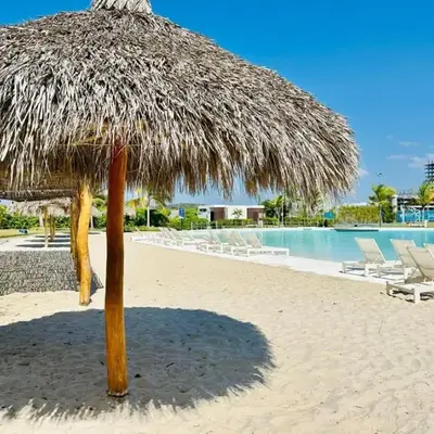 Bluü Habitat with Beach and Premium Amenities