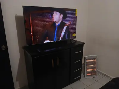 Una televisión o centro de entretenimiento en Departamento chico para tu estancia en ciudad juarez
