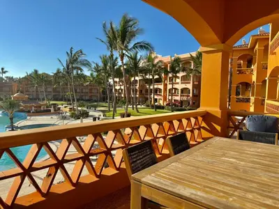 Piscina en o cerca de Depa Frente a la Playa con Vistas en EDM