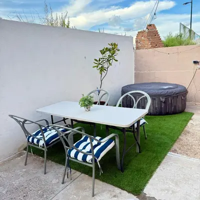 Plano de Casa con Jacuzzi cerca de Distrito 1