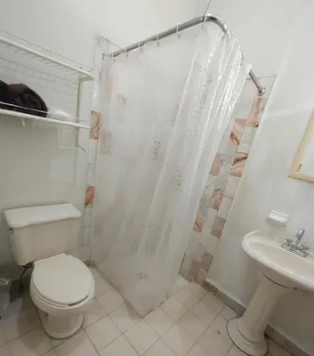 Un baño de Connected House in Torreón