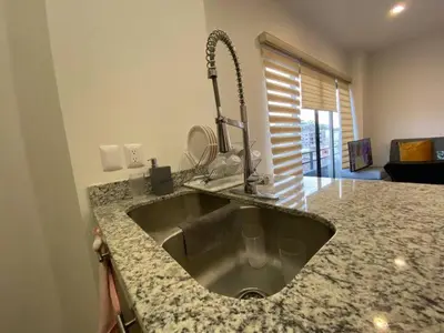 Una cocina o zona de cocina en Departamento 2 Recámaras Torre Zúñiga Mazatlan