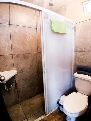 Un baño de Golden Vintage Room , Paseo Durango