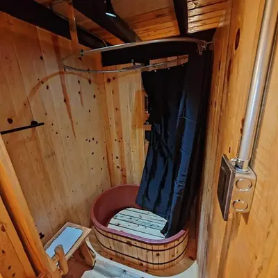 Plano de Black Birds Cabins Creel