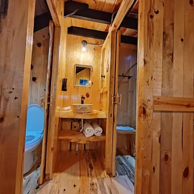 Plano de Black Birds Cabins Creel