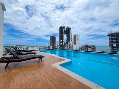 Piscina en o cerca de Makeva Condos, Near Malecon